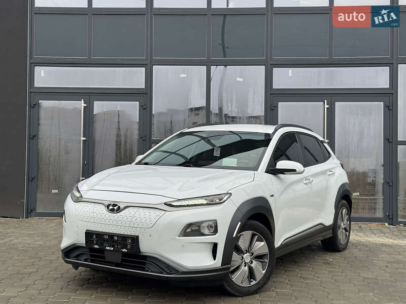 Внедорожник / Кроссовер Hyundai Kona 2018 в Тернополе