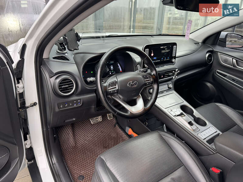 Внедорожник / Кроссовер Hyundai Kona 2018 в Тернополе