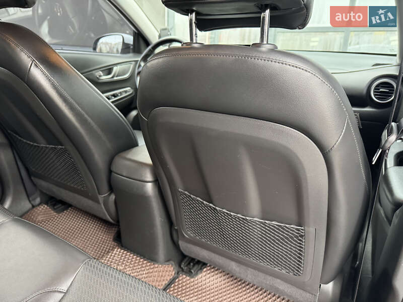 Внедорожник / Кроссовер Hyundai Kona 2018 в Тернополе