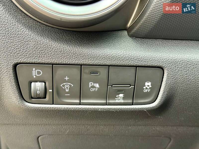 Позашляховик / Кросовер Hyundai Kona 2022 в Самборі