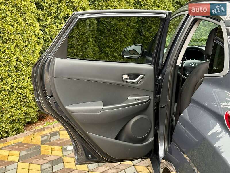 Позашляховик / Кросовер Hyundai Kona 2022 в Самборі