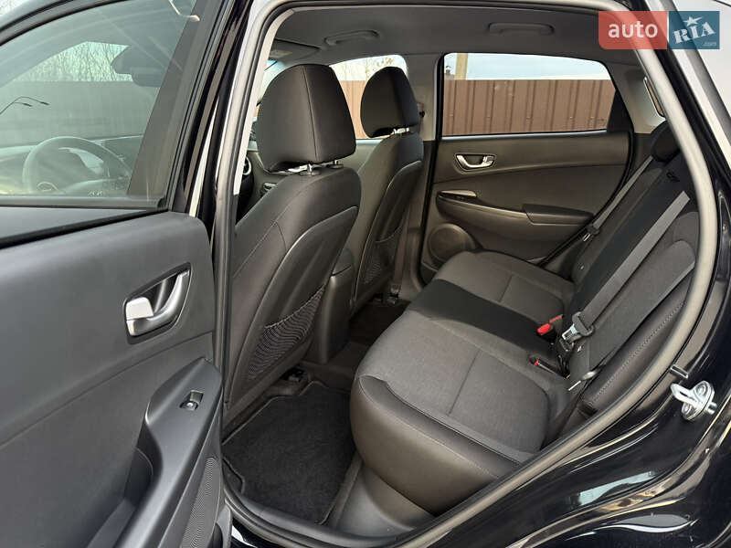 Внедорожник / Кроссовер Hyundai Kona 2022 в Виннице