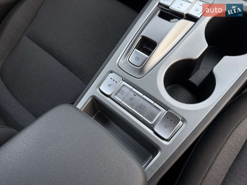 Внедорожник / Кроссовер Hyundai Kona 2022 в Виннице