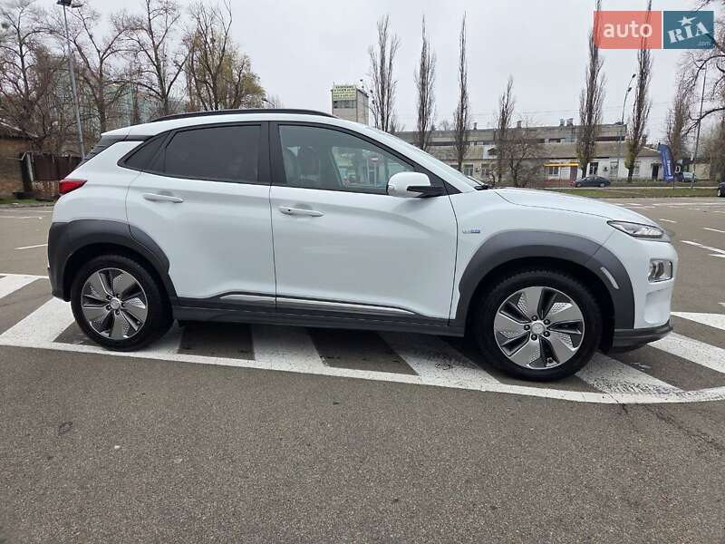 Внедорожник / Кроссовер Hyundai Kona 2018 в Киеве фото 4 Внедорожник / Кроссовер Hyundai Kona 2018 в Киеве