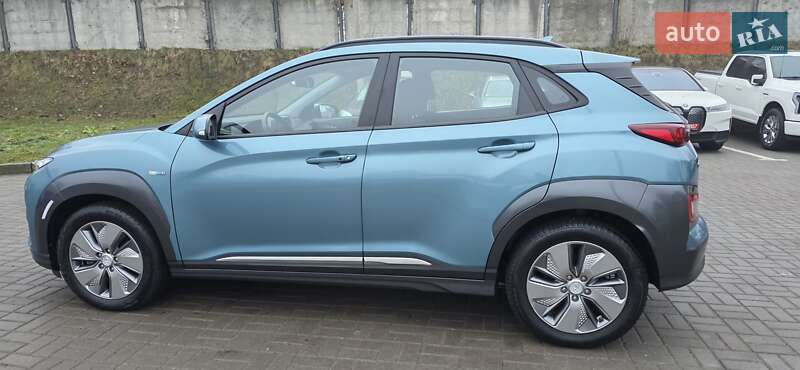 Внедорожник / Кроссовер Hyundai Kona 2020 в Тернополе