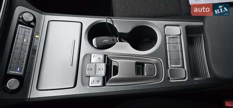 Внедорожник / Кроссовер Hyundai Kona 2020 в Тернополе