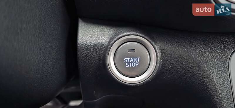 Внедорожник / Кроссовер Hyundai Kona 2020 в Тернополе