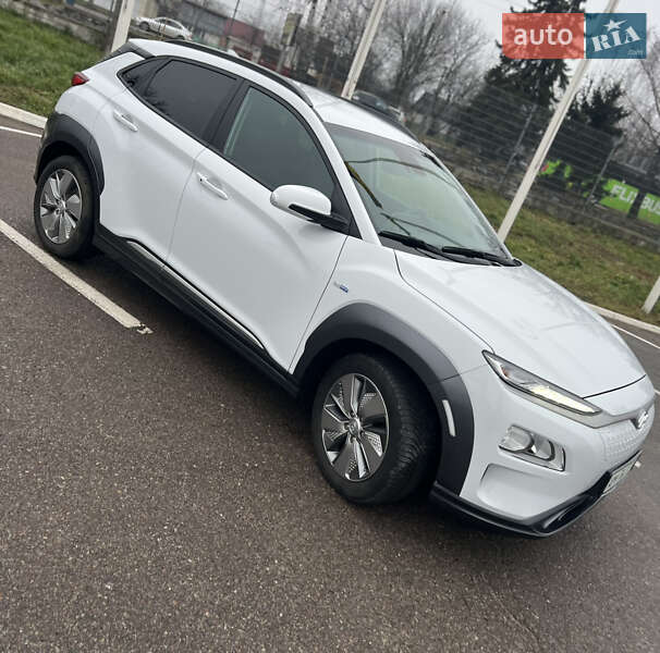 Внедорожник / Кроссовер Hyundai Kona 2020 в Житомире