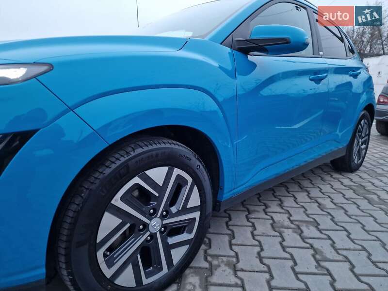 Внедорожник / Кроссовер Hyundai Kona 2021 в Виннице