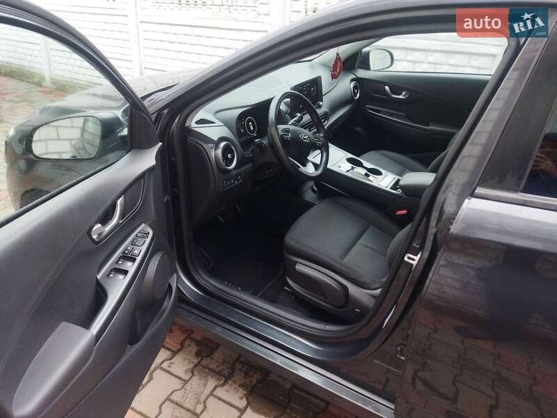 Внедорожник / Кроссовер Hyundai Kona 2021 в Звягеле