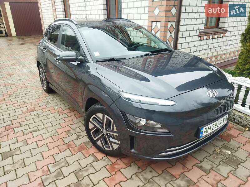 Внедорожник / Кроссовер Hyundai Kona 2021 в Звягеле