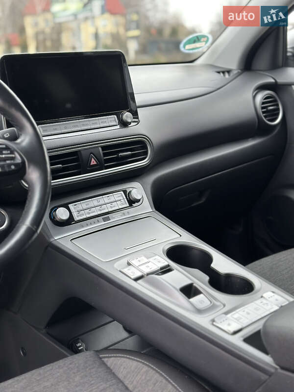 Позашляховик / Кросовер Hyundai Kona 2020 в Тернополі