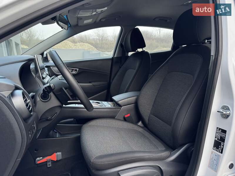 Внедорожник / Кроссовер Hyundai Kona 2020 в Тернополе