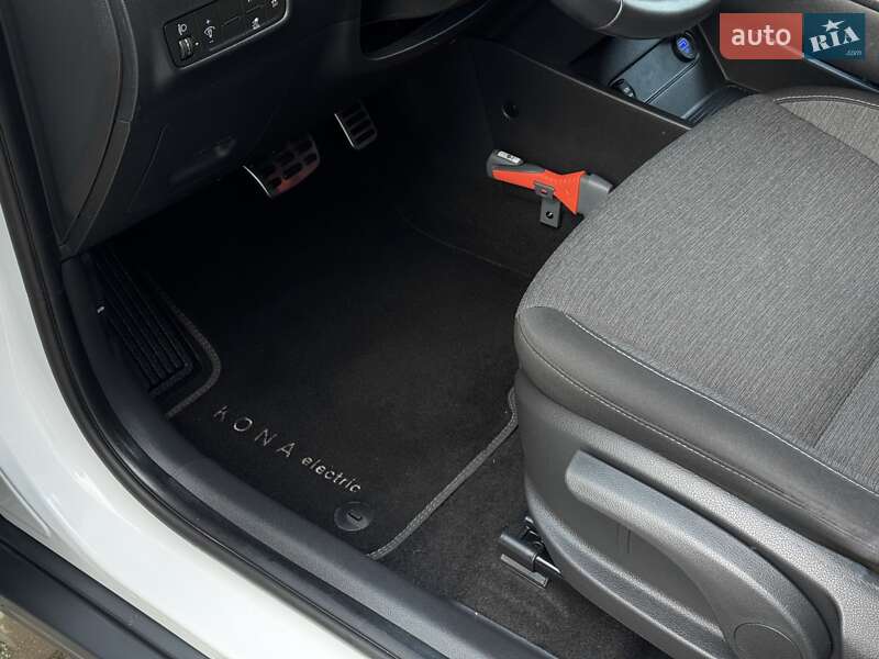 Внедорожник / Кроссовер Hyundai Kona 2020 в Тернополе