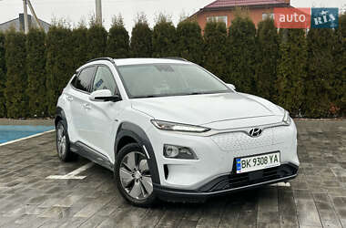 Внедорожник / Кроссовер Hyundai Kona 2018 в Луцке