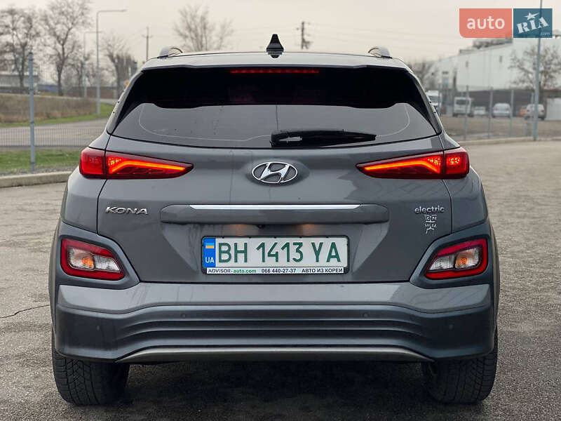 Позашляховик / Кросовер Hyundai Kona 2019 в Дніпрі