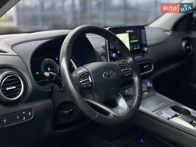 Позашляховик / Кросовер Hyundai Kona 2019 в Дніпрі