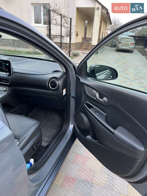 Внедорожник / Кроссовер Hyundai Kona 2019 в Львове