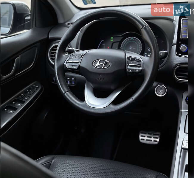 Внедорожник / Кроссовер Hyundai Kona 2019 в Киеве