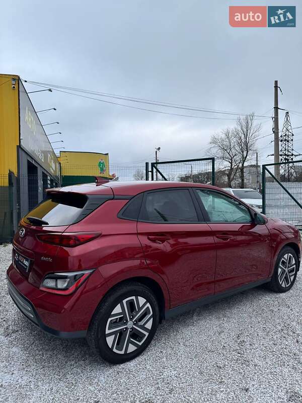 Внедорожник / Кроссовер Hyundai Kona 2023 в Кропивницком