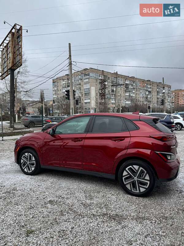 Внедорожник / Кроссовер Hyundai Kona 2023 в Кропивницком