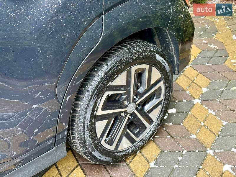 Внедорожник / Кроссовер Hyundai Kona 2023 в Самборе