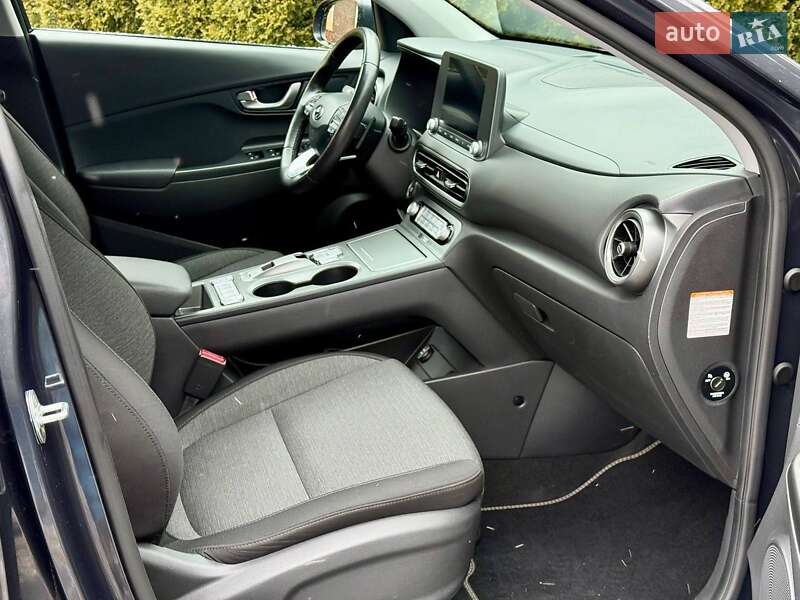 Внедорожник / Кроссовер Hyundai Kona 2023 в Самборе