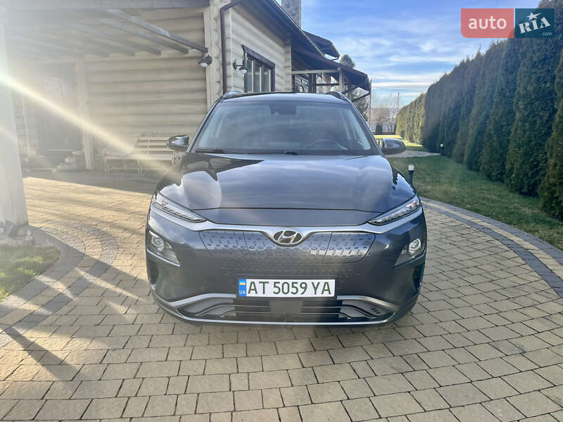 Внедорожник / Кроссовер Hyundai Kona 2019 в Ивано-Франковске