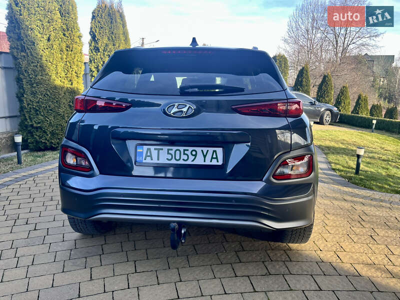 Внедорожник / Кроссовер Hyundai Kona 2019 в Ивано-Франковске