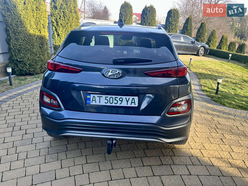 Внедорожник / Кроссовер Hyundai Kona 2019 в Ивано-Франковске