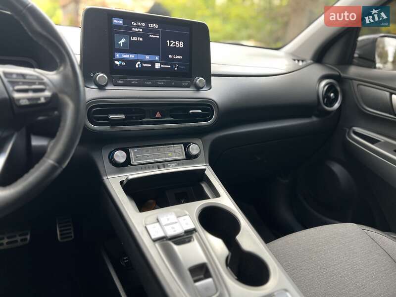 Внедорожник / Кроссовер Hyundai Kona 2022 в Львове