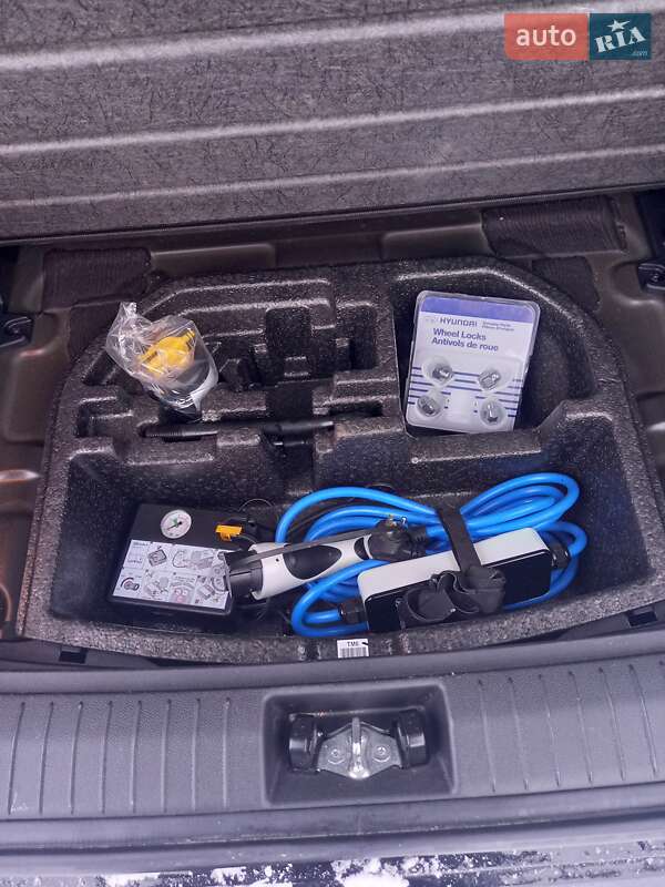 Позашляховик / Кросовер Hyundai Kona 2023 в Полтаві