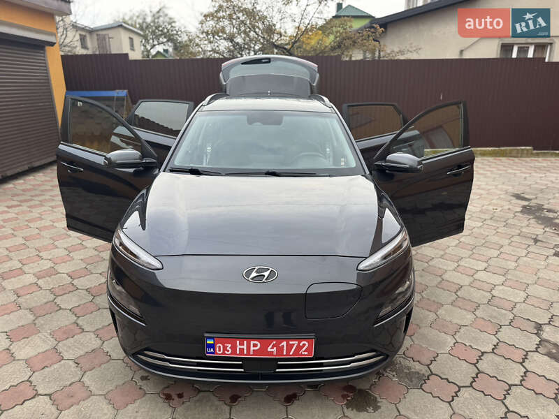 Внедорожник / Кроссовер Hyundai Kona 2022 в Ровно