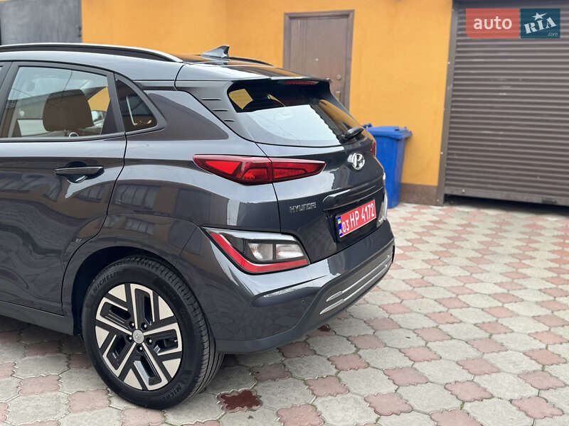 Внедорожник / Кроссовер Hyundai Kona 2022 в Ровно