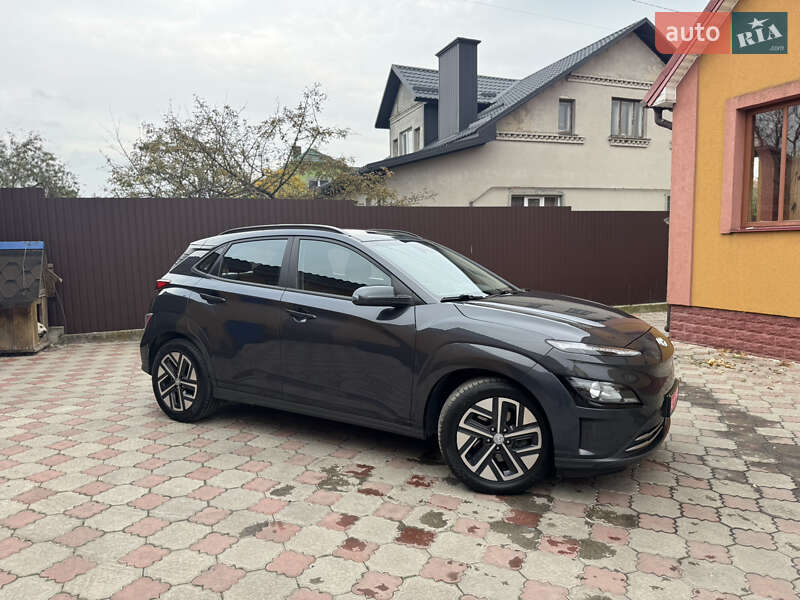 Внедорожник / Кроссовер Hyundai Kona 2022 в Ровно