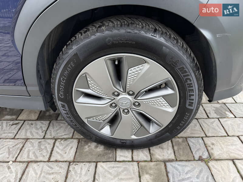 Внедорожник / Кроссовер Hyundai Kona 2020 в Ровно