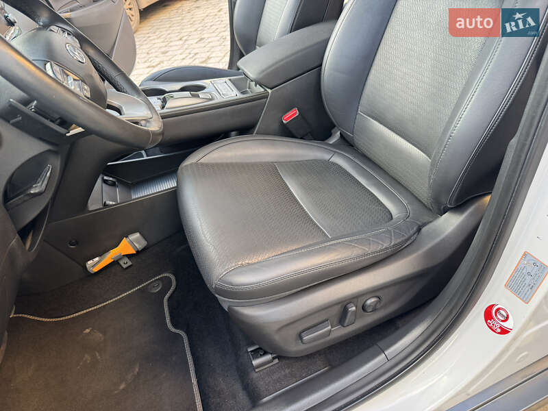 Внедорожник / Кроссовер Hyundai Kona 2018 в Ровно