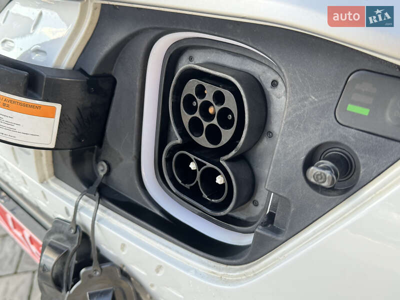 Внедорожник / Кроссовер Hyundai Kona 2018 в Ровно