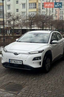 Внедорожник / Кроссовер Hyundai Kona 2020 в Ивано-Франковске