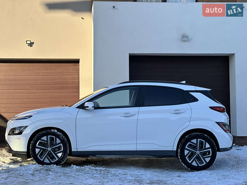 Внедорожник / Кроссовер Hyundai Kona 2021 в Тернополе