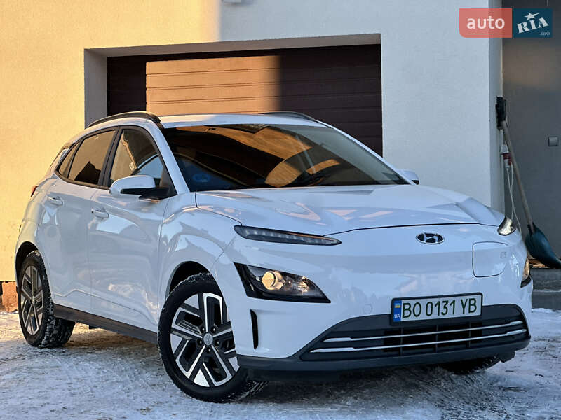 Внедорожник / Кроссовер Hyundai Kona 2021 в Тернополе