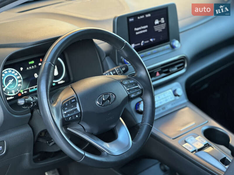 Внедорожник / Кроссовер Hyundai Kona 2021 в Тернополе