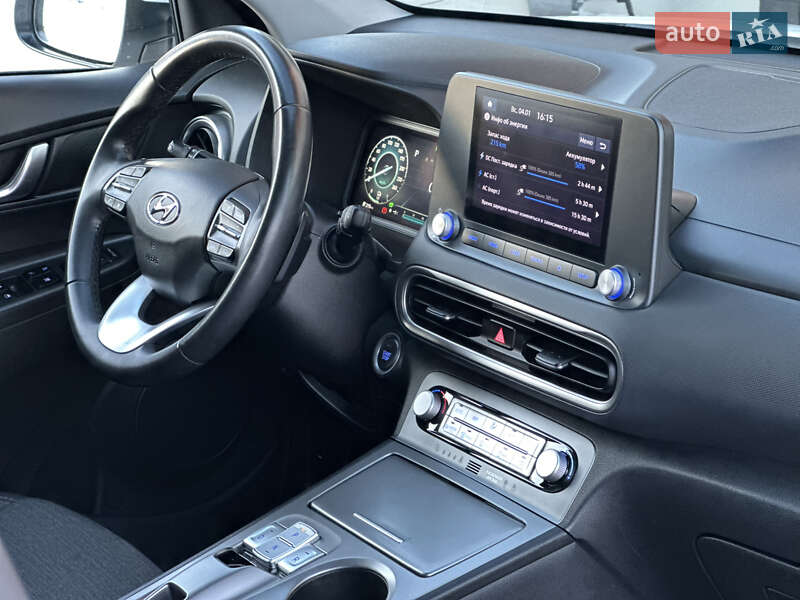 Внедорожник / Кроссовер Hyundai Kona 2021 в Тернополе