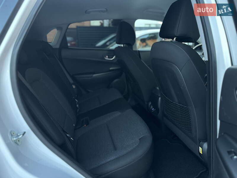 Внедорожник / Кроссовер Hyundai Kona 2021 в Тернополе