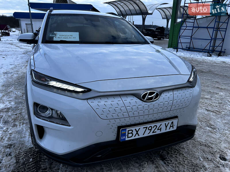 Внедорожник / Кроссовер Hyundai Kona 2020 в Хмельницком
