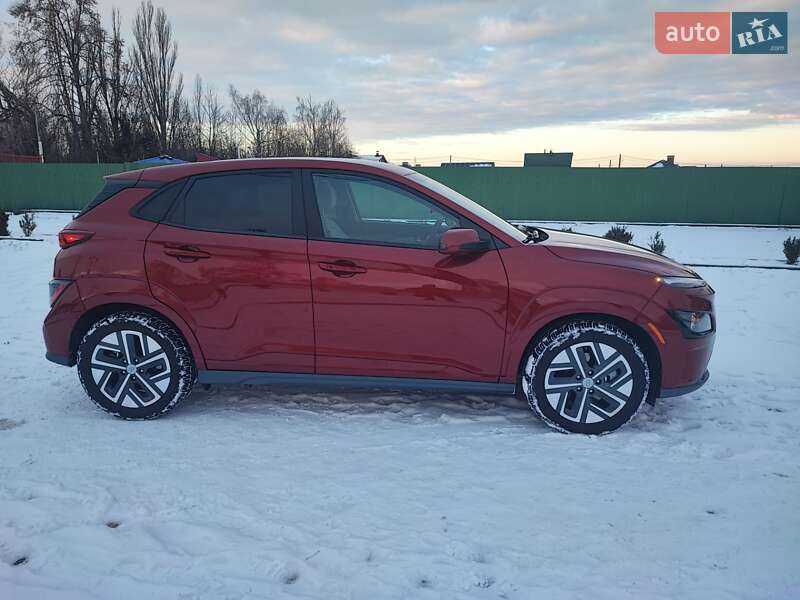 Внедорожник / Кроссовер Hyundai Kona 2023 в Виннице