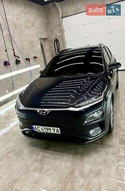 Внедорожник / Кроссовер Hyundai Kona 2020 в Луцке
