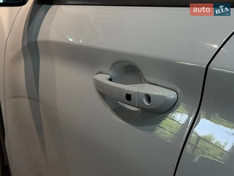 Hyundai Kona 2018 VIN KM8K3CA56JU090370 фото оголошення 6 з 69