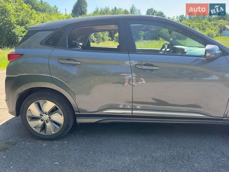 Hyundai Kona 2021 VIN KM8K33AG4MU130922 фото оголошення 8 з 74