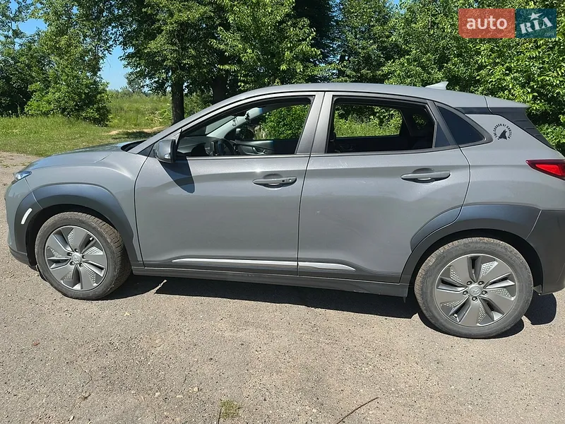 Hyundai Kona 2021 VIN KM8K33AG4MU130922 фото оголошення 10 з 74